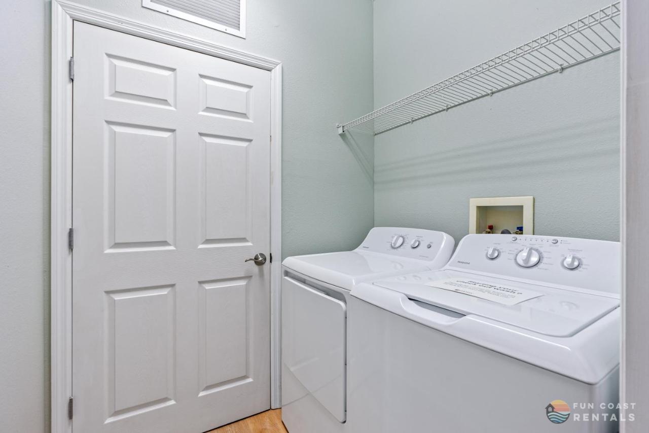 On Flagler Avenue! Dog Friendly With Balcony And Parking Walk To The Beach! New Smyrna Beach Extérieur photo