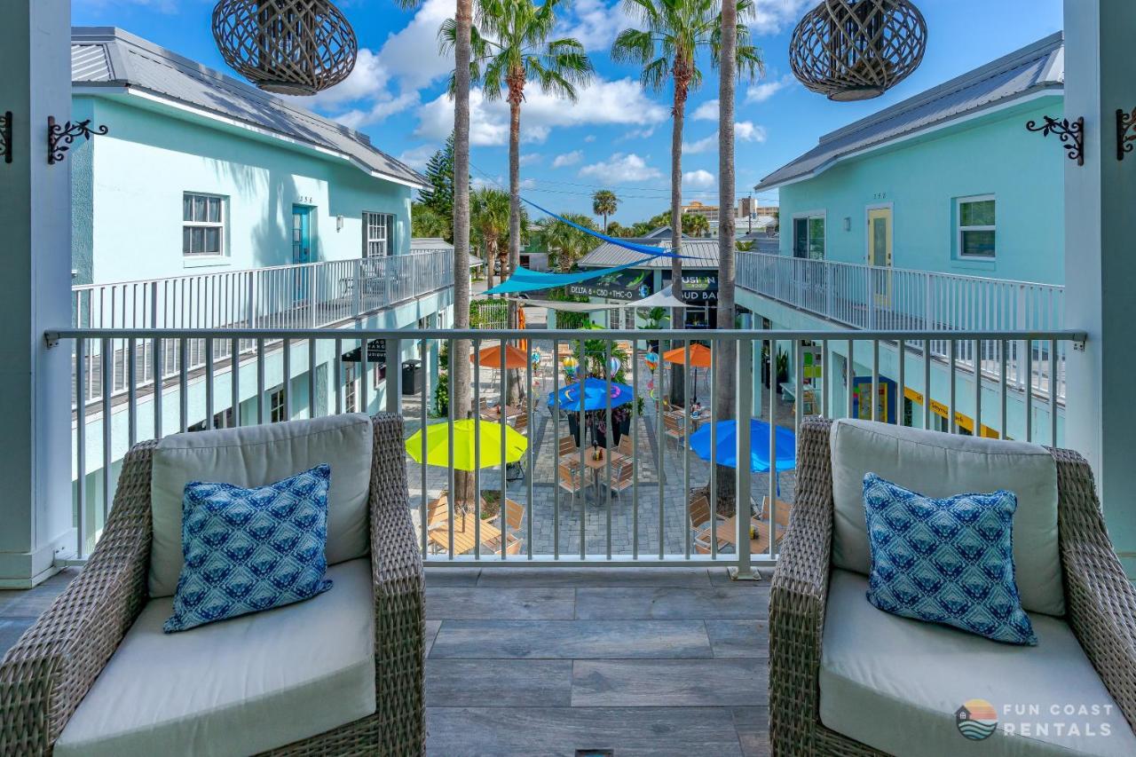 On Flagler Avenue! Dog Friendly With Balcony And Parking Walk To The Beach! New Smyrna Beach Extérieur photo