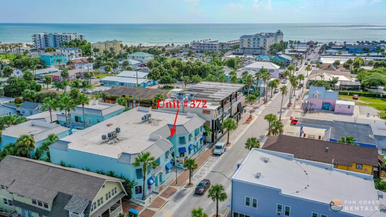 On Flagler Avenue! Dog Friendly With Balcony And Parking Walk To The Beach! New Smyrna Beach Extérieur photo