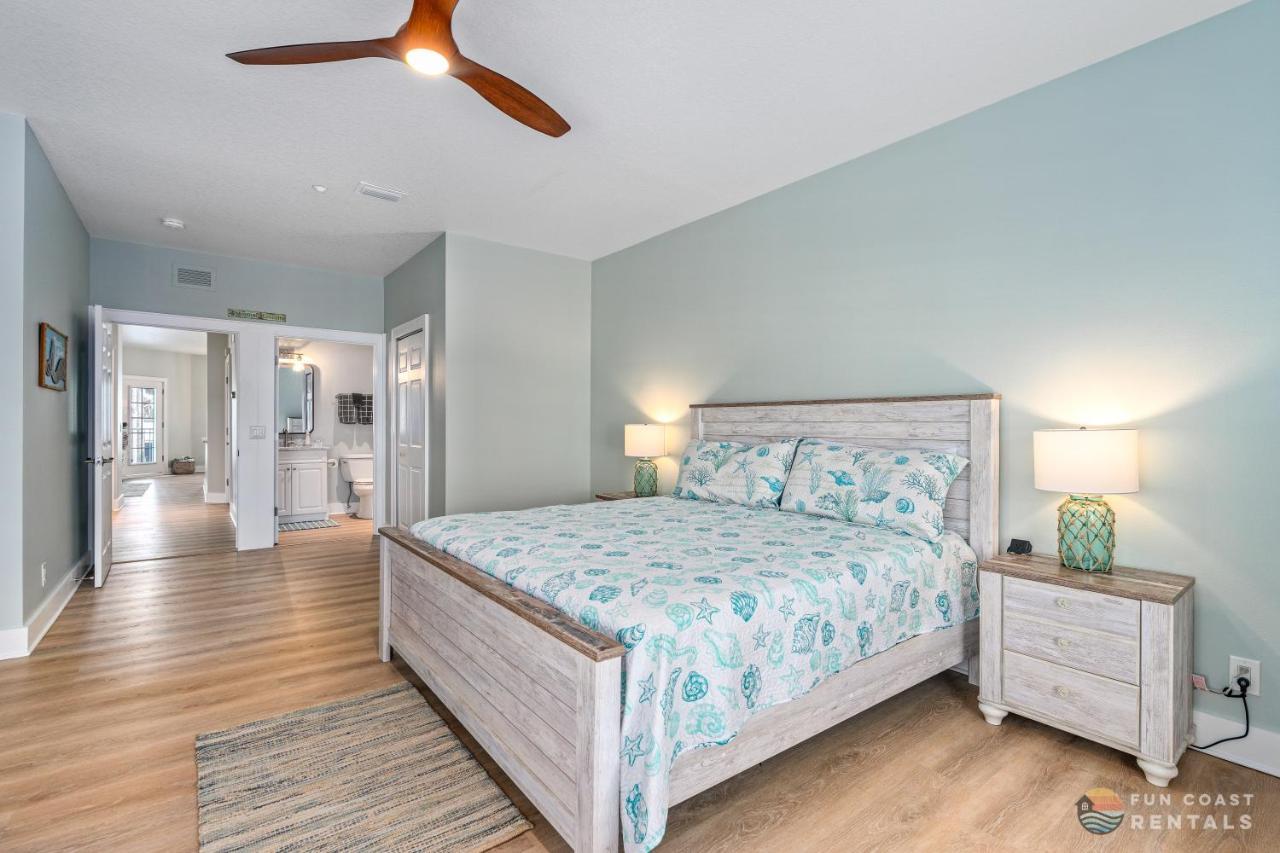 On Flagler Avenue! Dog Friendly With Balcony And Parking Walk To The Beach! New Smyrna Beach Extérieur photo